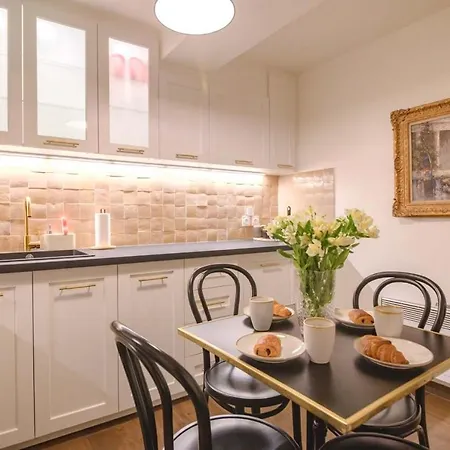 Le Regal Elysees باريس