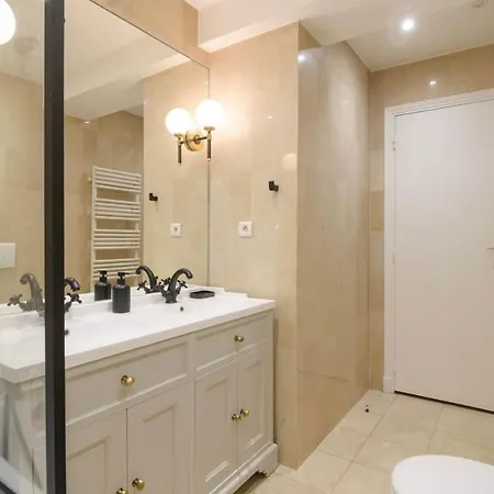 Apartment Le Regal Elysees