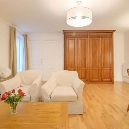 Apartment Le Regal Elysees