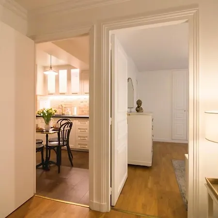 Le Regal Elysees Apartment Paris