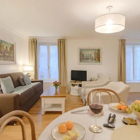 Le Regal Elysees * Paris