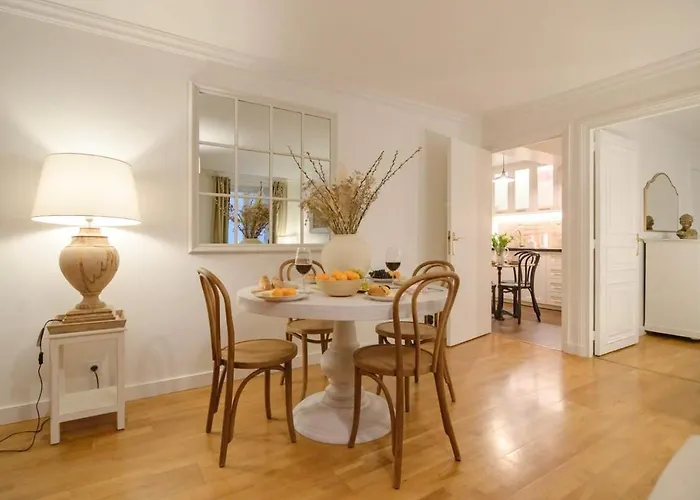 Le Regal Elysees Париж