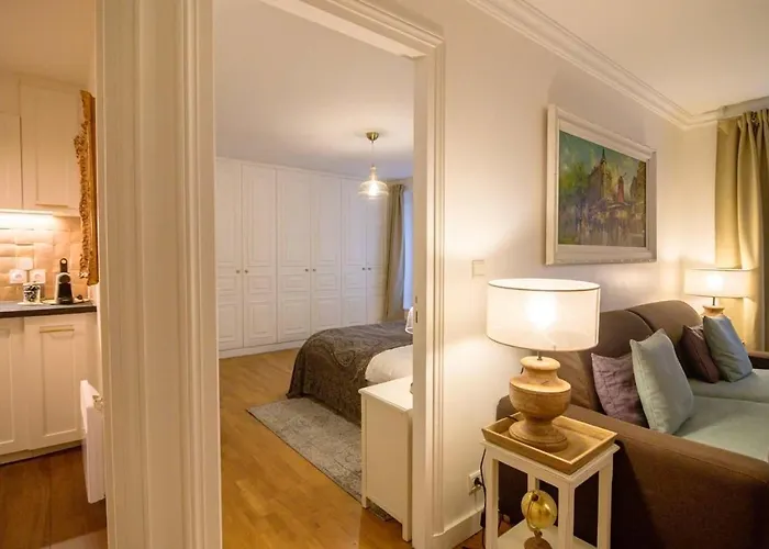 Le Regal Elysees Париж