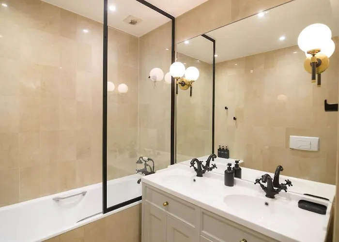 Le Regal Elysees Париж