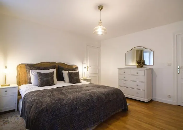 Le Regal Elysees Апартаменты *