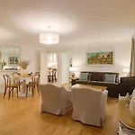 Le Regal Elysees