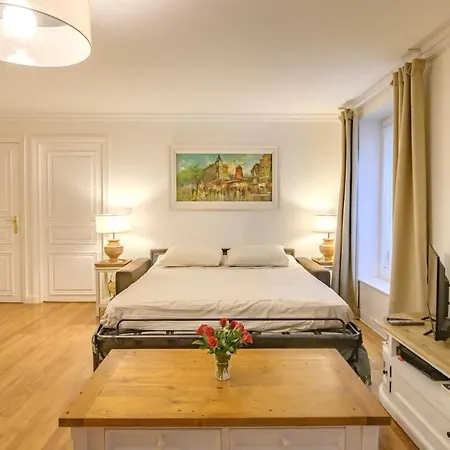 Le Regal Elysees Апартаменты