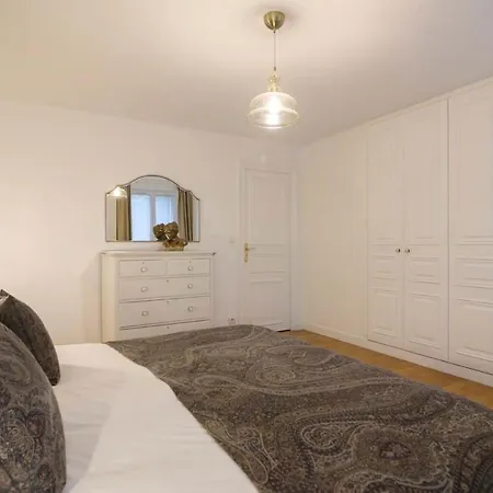 Appartement Le Regal Elysees *